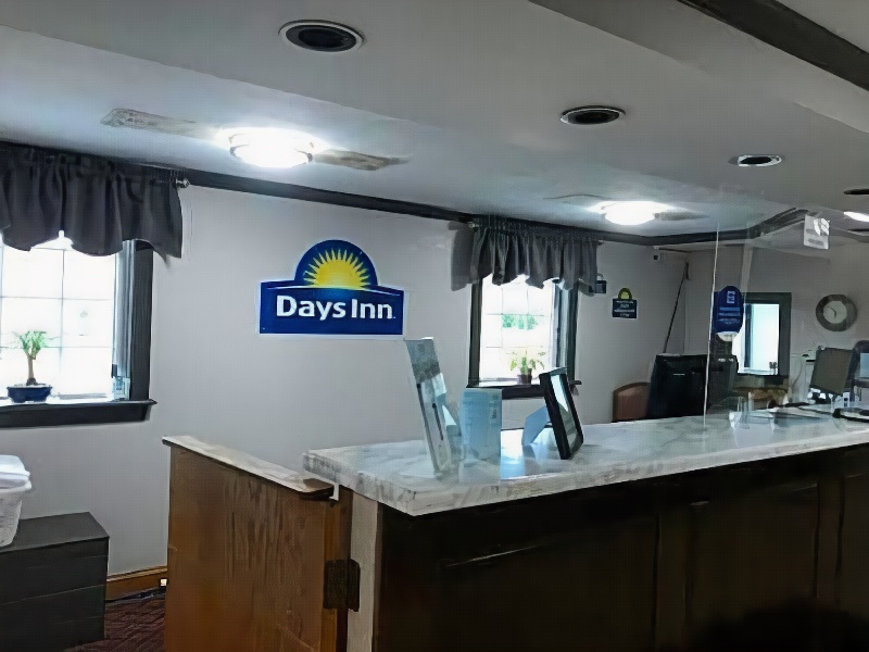 Days Inn by Wyndham Amherst