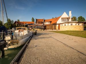 Balatonfoi Yacht Club