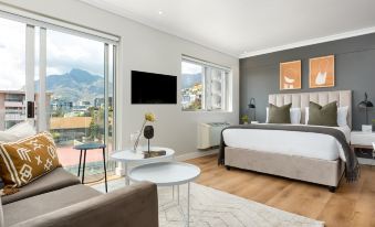 포인트 브레이크 럭셔리 아파트먼트 이미지