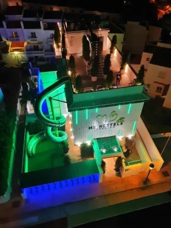 MB Hostels Premium Eco - Adults Recommended