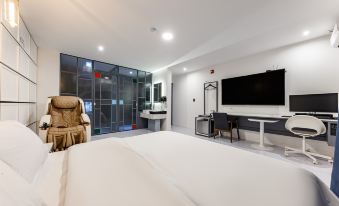Hotel Knock On 썸네일