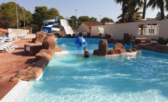 Mobile Home 65927 TyBreizh Holidays at the Oasis Village 4 Star