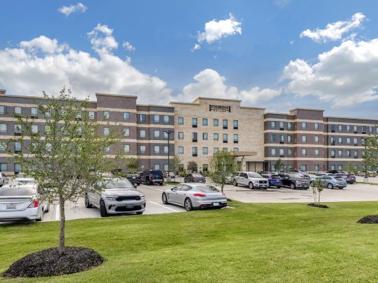 hotels in grand prairie tx near traders village