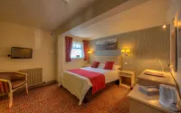 Ardencaple Hotel by Greene King Inns فنادق في جرينوك