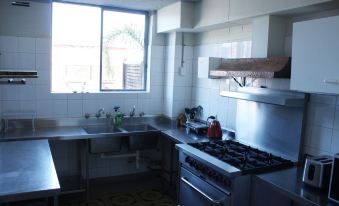 Little Coogee Hotel - Housity