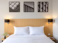 Ibis Bangkok Sathorn - Pet friendly