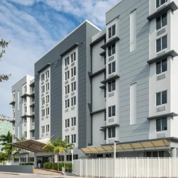 SpringHill Suites Miami Downtown/Medical Center Отели рядом с достопримечательностью «Порт оф Майами»