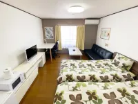 平和平椅屋 Blue Leaf附近的飯店