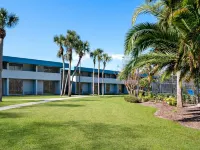 Baymont by Wyndham Daytona Beach/Intl Speedway Hotels near Daytona 500 Experience