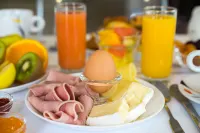The Originals City, Hotel Novella Premium, Nantes Est - Breakfast