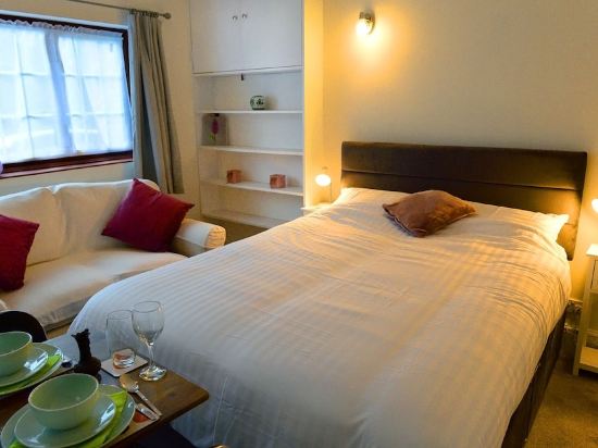 Stunning Butterfly Cottage