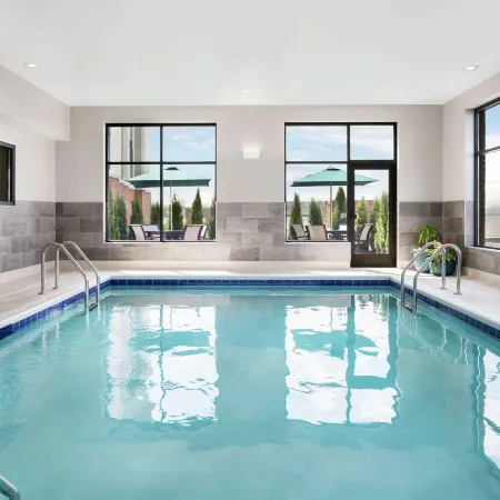 Hampton Inn & Suites Bridgeview Chicago