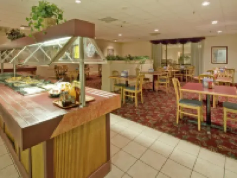 อเมริกาส์เบสต์แวลลูอินน์ ฟอเรสต์ โรงแรมในฟอเรสต์