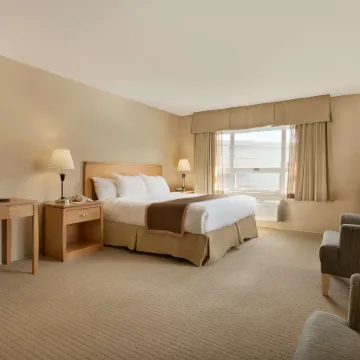 Ramada by Wyndham Nanaimo