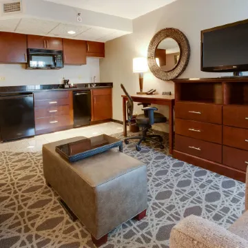 Drury Inn & Suites Louisville East