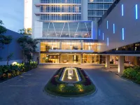 Grand Mercure Solo Baru Hotels in Grogol