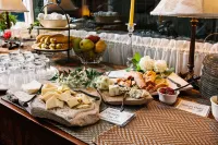 Eagle Harbor Inn Hotels in Ephraim