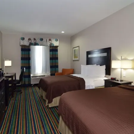 Quality Inn & Suites Kenedy - Karnes City