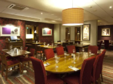 優品迎倫敦希思羅機場T2&T3（巴斯路）酒店 希靈登酒店