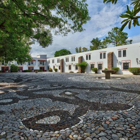 Hacienda Jurica by Brisas