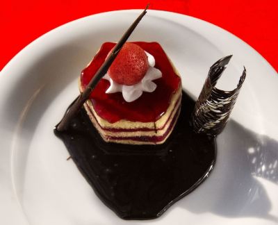 Cuisine Hotel Titan Select Photo