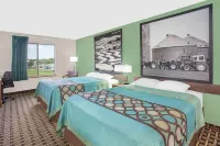 Super 8 by Wyndham Beaver DAM Hotel a Clyman