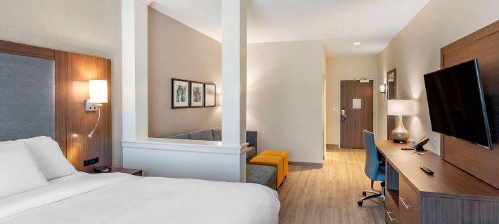 Comfort Suites Grandview - Kansas City Hotels in Jackson County