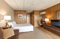 Half Moon Motel & Cottages - 2-stjärniga