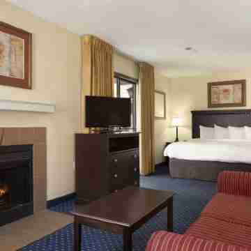 Hawthorn Extended Stay by Wyndham Fort Wayne Rooms