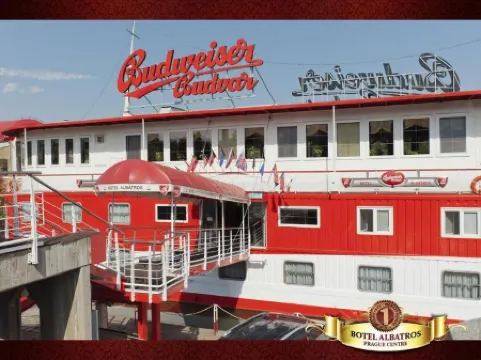 Botel Albatros
