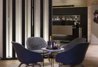 Hotel Cram - Baarit