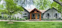 Vineyard Villa Hotels in Niagara-on-the-Lake