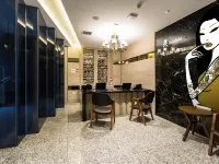 The Quay Hotel Singapore Hotels near Funan Mall