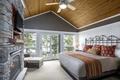Larsmont Cottages Hotels in Two Harbors