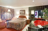 Milan Garden Inn Hotels in Thorold