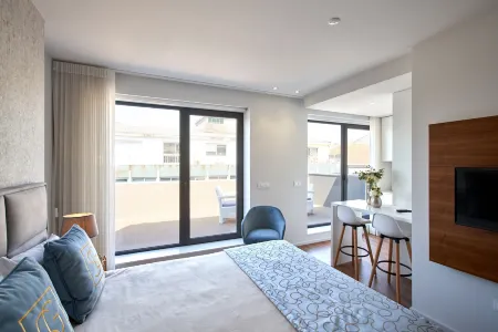 Signature Apartments Santa Catarina Отели рядом с достопримечательностью «Jardim do Infante Dom Henrique»