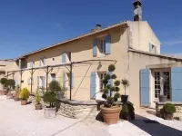 Mas Dansavan Chambres d'hôtes Hotels in Cabrieres-d'Avignon
