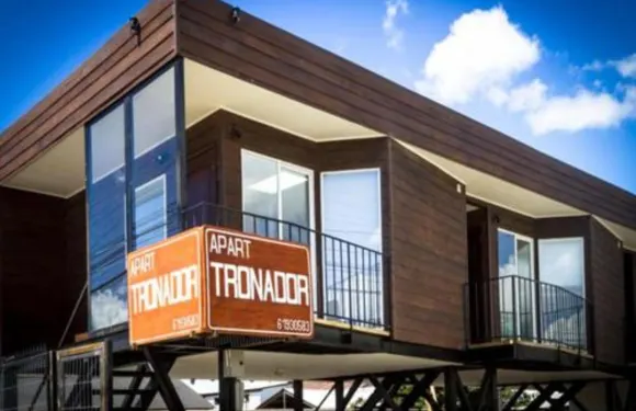 特羅納多峯公寓式酒店