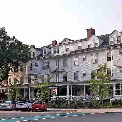 The Red Lion Inn Hotel Exterior