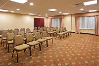 Holiday Inn Express & Suites SYRACUSE NORTH - AIRPORT AREA by IHG