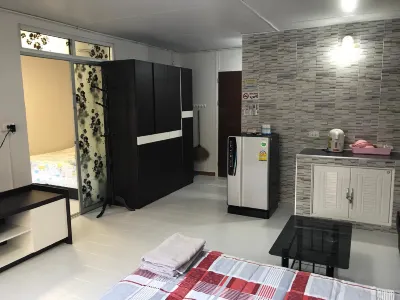 Dan @ Muangthong Rental Hôtels à : Pak Kret