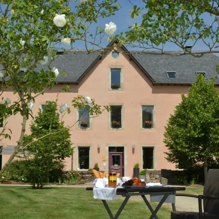 HÔTEL la Ferme de Bourran Rodez - Parking privé Gratuit