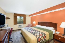 Coastal Inn & Suites