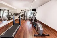 Baymont by Wyndham Grand Rapids Airport - gimnasio
