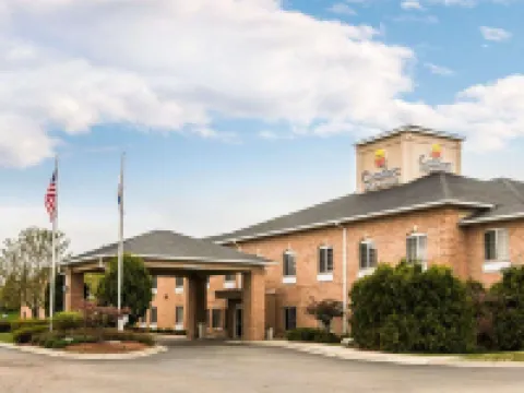 Comfort Inn & Suites Hotels in Genesee County