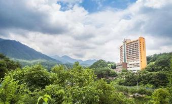Ilseong Condo & Resort Jirisan