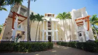 Wyndham Alltra Samana All Inclusive Resort Hôtels à : 