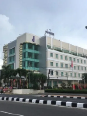 Daima Hotel Padang โรงแรมใน