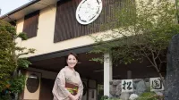 Ryokan Shoen Hotels in Урешіно