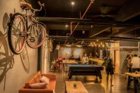 Bed Attitude Hostel Cenang -  โฮสเทล